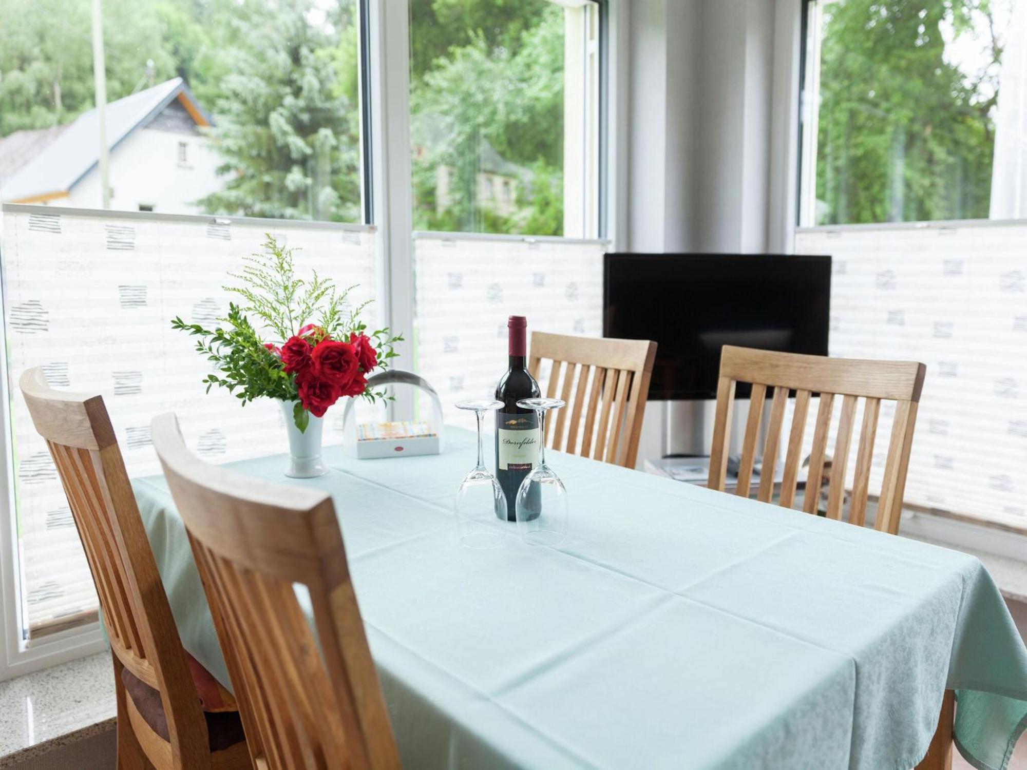 Apartment With Terrace And View Merschbach Kültér fotó
