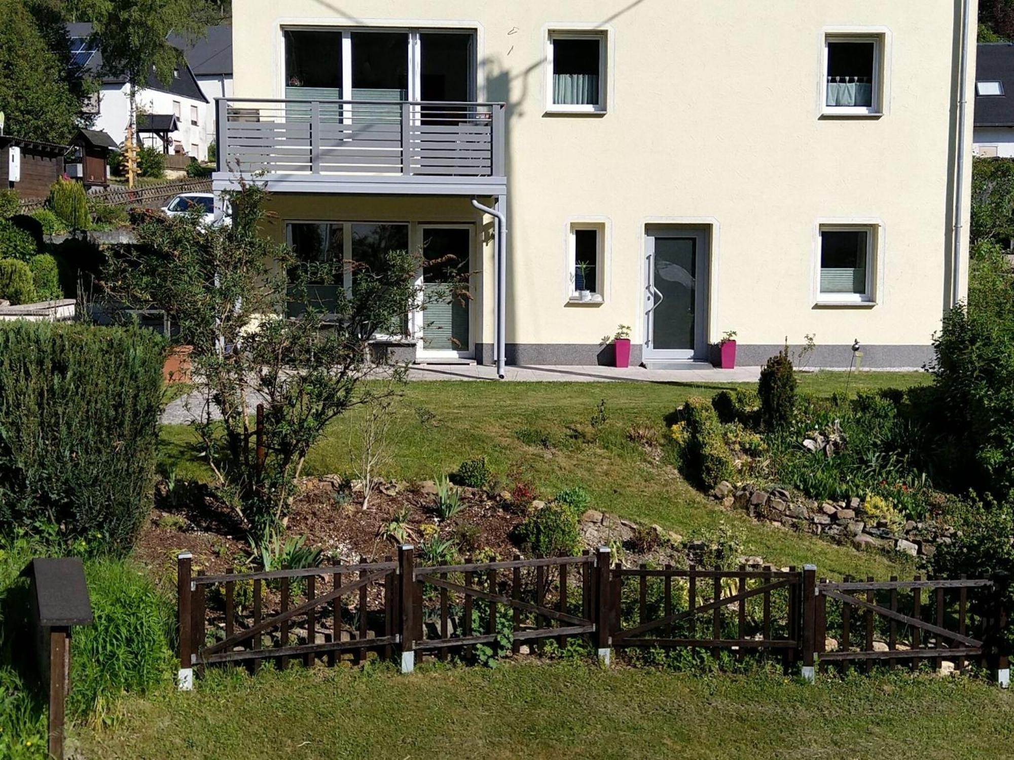 Apartment With Terrace And View Merschbach Kültér fotó