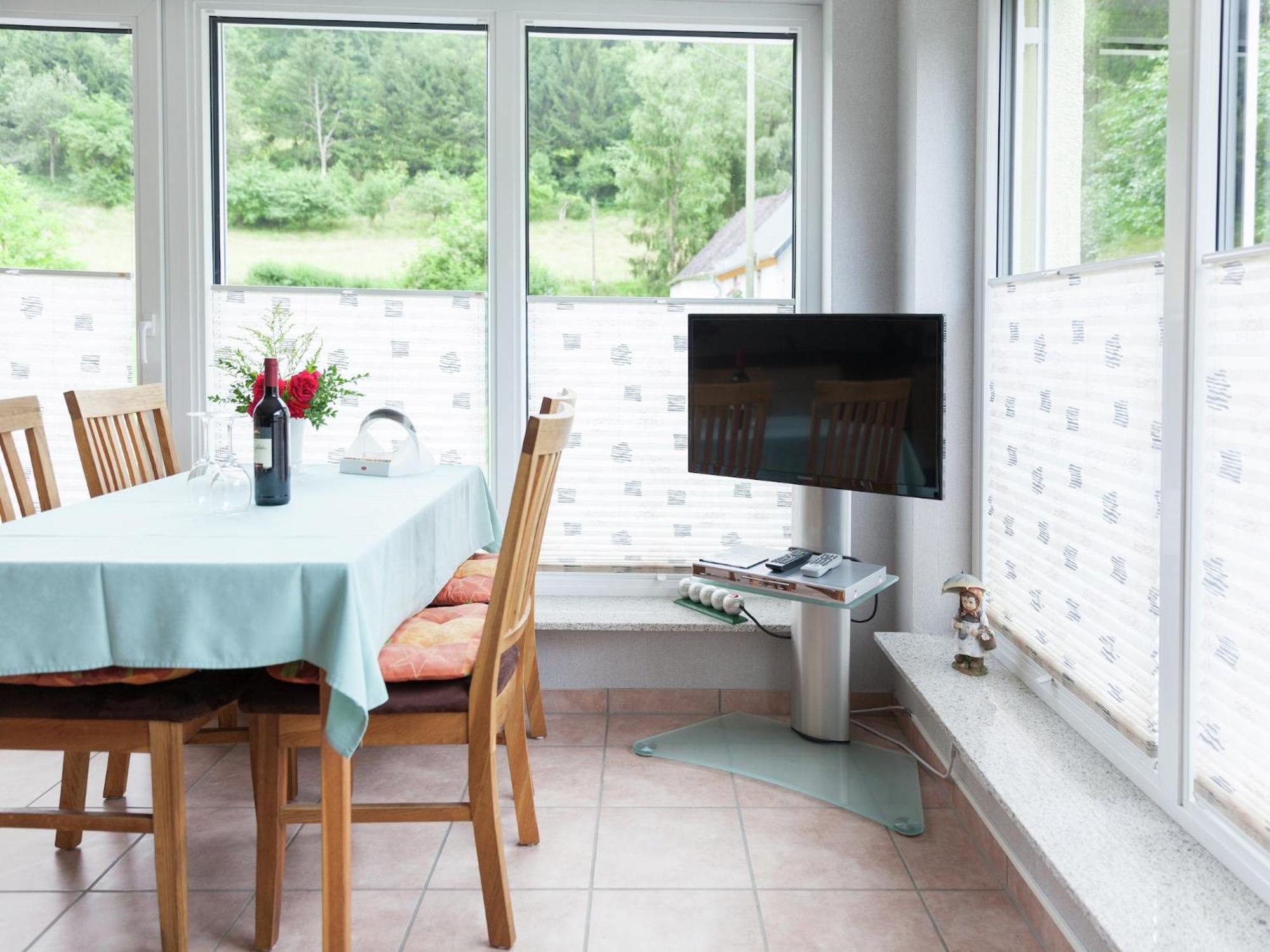 Apartment With Terrace And View Merschbach Kültér fotó